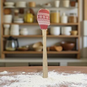 Marius Design Spatula Red and White